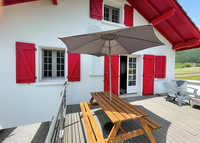 Elizako Bidea بيت للعطل *